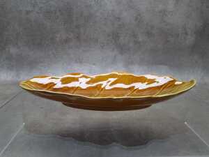 Two mid-century ceramic dishes - 4