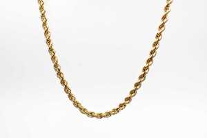 A rope link necklace in 9 carat yellow gold