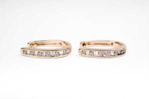 A pair of diamond hoops in 9 carat yellow gold - 3