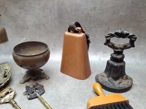 Brass and metalware items - 4