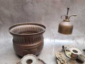 Brass and metalware items - 5
