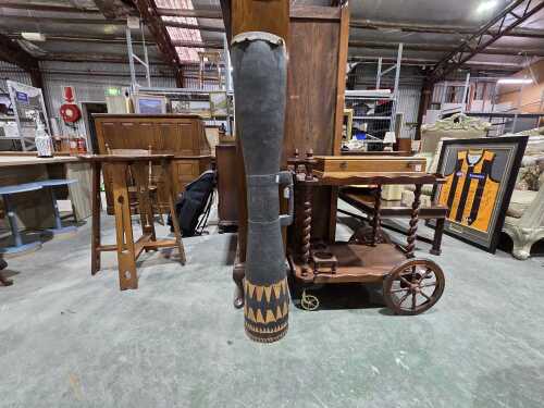 Traditional Papua New Guinea Kundu drum with lizard skin to end