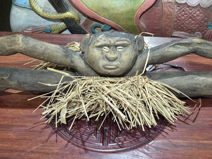 Traditional Papua New Guinea carved timber Leaping Woman figure from the Sepik River region