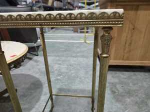 Onyx top lamp table with brass base - 3