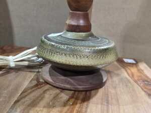 Mid-century Teak lamp with ceramic base - 4