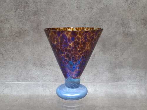Colin Heaney Iridescent art glass vase.