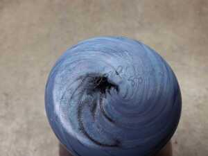 Colin Heaney Iridescent art glass vase. - 4