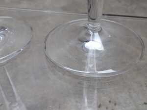 Two Waterford Crystal champagne glasses - 4