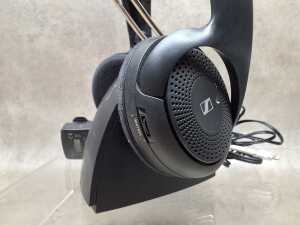 Sennheiser wireless TV headphones RS 120-W - 3