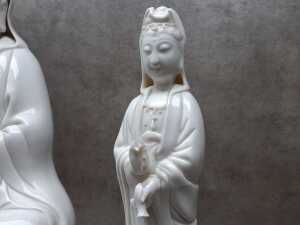 Two Guan Yin Blanc de Chine porcelain figures - 4