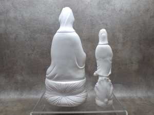Two Guan Yin Blanc de Chine porcelain figures - 5