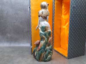 Yinghong Sophia Li, ceramic figure of a woman - 6