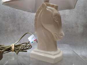 Retro ceramic horse-head table lamp - 2