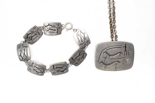 A Jorgen Jensen necklace and bracelet set in pewter