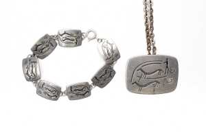 A Jorgen Jensen necklace and bracelet set in pewter