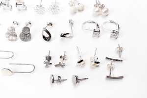 A collection of earrings in sterling silver - 5