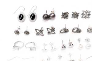 A collection of earrings in sterling silver - 2