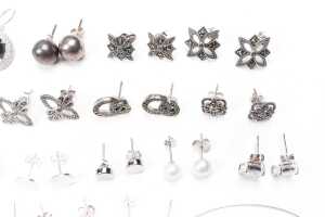A collection of earrings in sterling silver - 3