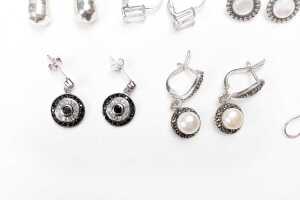 A collection of earrings in sterling silver - 4