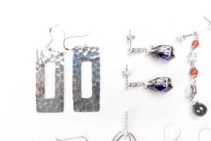 A collection of earrings and one pendant in sterling silver - 2