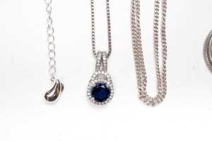 A collection of jewellery in sterling silver - 4