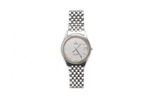 An Omega Seamaster quartz watch in stainless steel