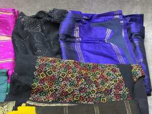 Lengths of silk fabric, assorted colours - 3