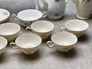 Assorted porcelain - 5