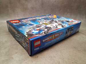 LEGO Space Police Central - 3
