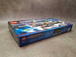 LEGO Lunar Limo - 3