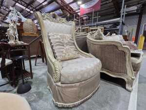 Monarchy French Rococo-Style wingback armchair - 3