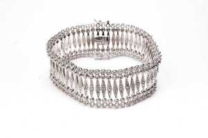A bracelet and two rings in sterling silver - 5