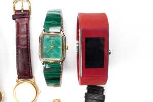 A collection of ladies watches - 4