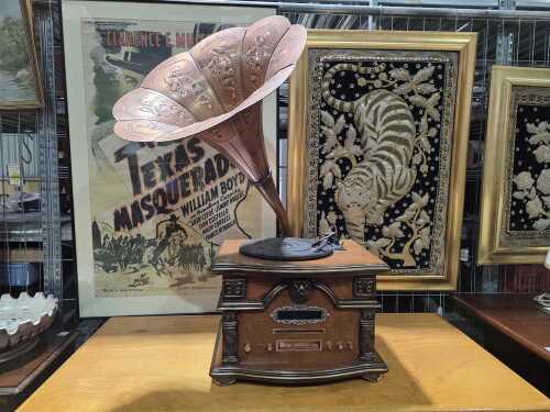 Vintage style multimedia gramophone record player