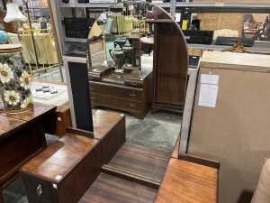 Art Deco style mirror back timber dresser - 3