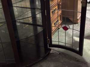 Leadlight display corner cabinet - 3