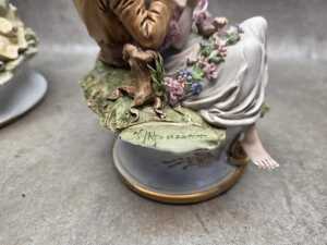 Two Capodimonte porcelain figural groups of young lovers. - 3