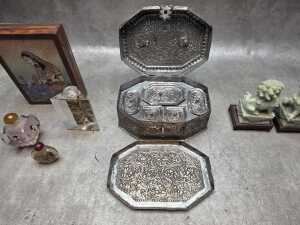 Oriental decorative items - 2