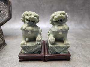 Oriental decorative items - 4