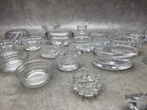 Miniature glass vessels