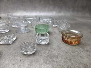 Miniature glass vessels - 4