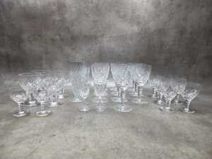 Cut crystal stemware inc Stuart