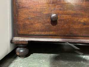 Colonial-style early 19th-century Australian cedar chest of drawers - 4