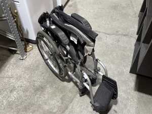 Karma folding wheel chair - 4