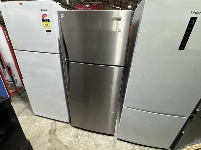 Westinghouse 420L Stainless steel two door fridge