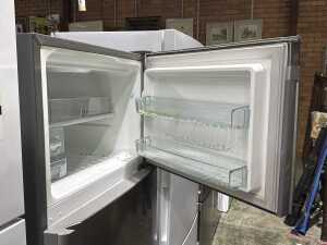 Westinghouse 420L Stainless steel two door fridge - 3