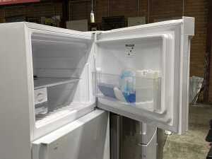 Westinghouse 460L two door fridge - 2