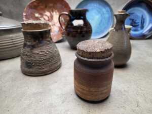 Studio pottery kitchen and decorative items - 3