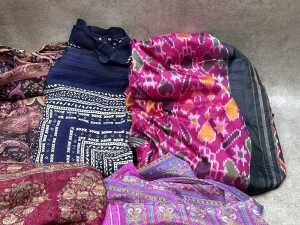 Lengths of silk fabric, assorted colours - 3