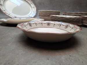 Royal Doulton 'Countess' porcelain part dinner setting - 4